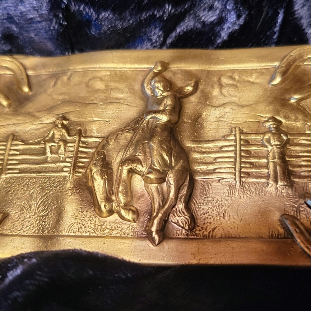 Amazing antique buckle (Justin signature missing) cleaned shined